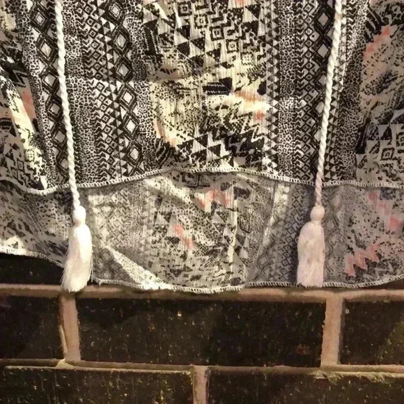 Hollister Blouse - Picture 5 of 5